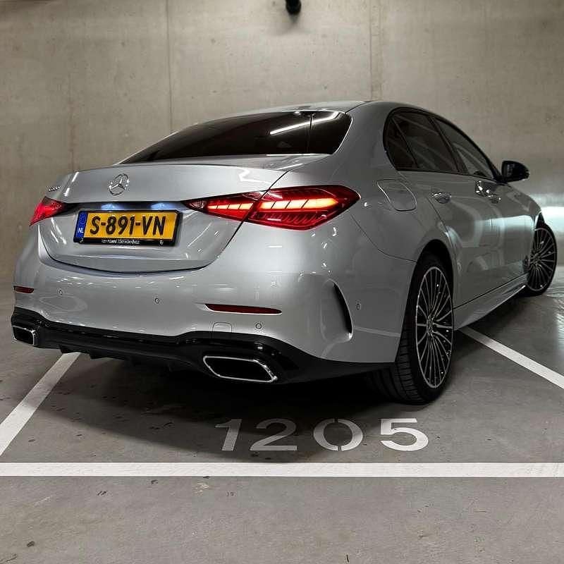 Occasion Mercedes C300 AMG line 313 PK (230 kW) 2023 Grijs Sedan