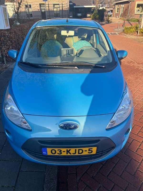 Blauw Occasion 2009 Ford Ka Trend MPV | € 1.750 (Eerlijke prijs) - Afbeelding 1/4