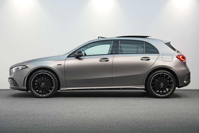Occasion Mercedes A250 AMG 218 PK (160 kW) 2020 Grijs Hatchback