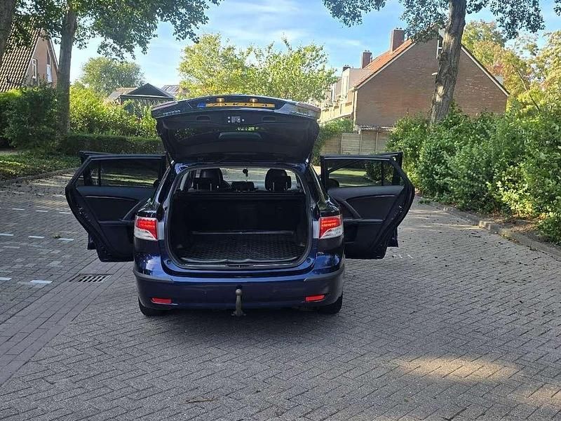 Occasion Toyota Avensis 132 PK (97 kW) 2010 Blauw MPV