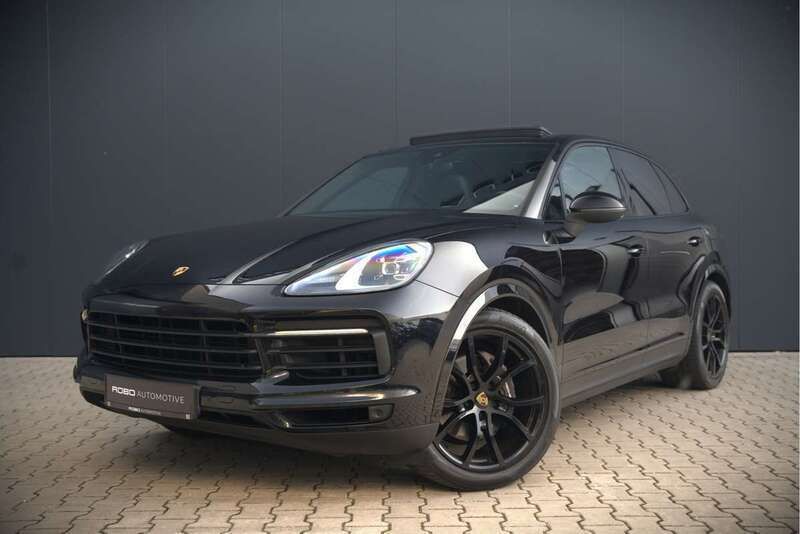 Zwart, metallic lak Gebruikt 2018 Porsche Cayenne Sport SUV | € 59.740 (Iets duurder) - Afbeelding 1/4