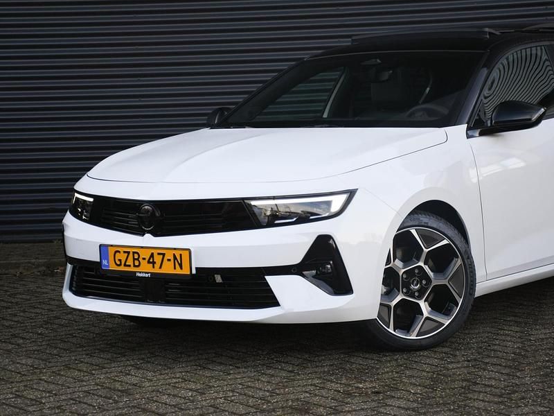 Occasion Opel Astra Ultimate 146 PK (107 kW) 2025 Wit Hatchback
