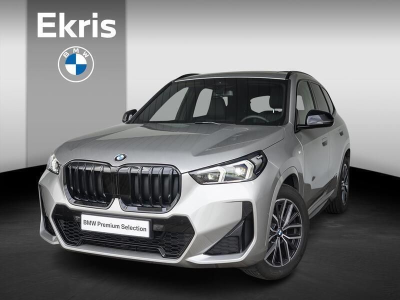 Grijs Gebruikt 2024 BMW X1 Comfort Edition SUV | € 52.950 (Duur) - Afbeelding 1/4