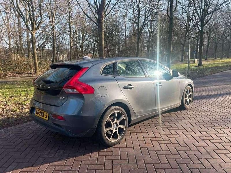 Occasion Volvo V40 Kinetic 114 PK (83 kW) 2013 Grijs MPV