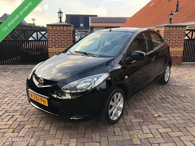 Zwart Gebruikt 2009 Mazda 2 Hatchback | € 1.799 (Goede deal) - Afbeelding 1/4