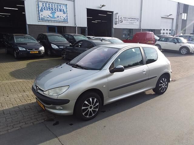 Occasion Peugeot 206 Premium 75 PK (55 kW) 2004 Grijs (metallic) Hatchback