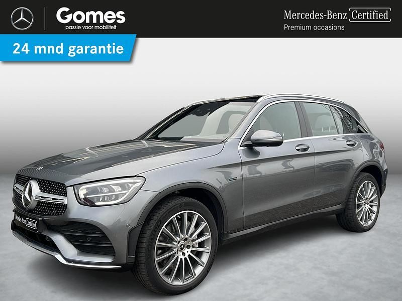 Grijs Gebruikt 2020 Mercedes GLC300 Business SUV | € 42.950 (Iets duurder) - Afbeelding 1/4