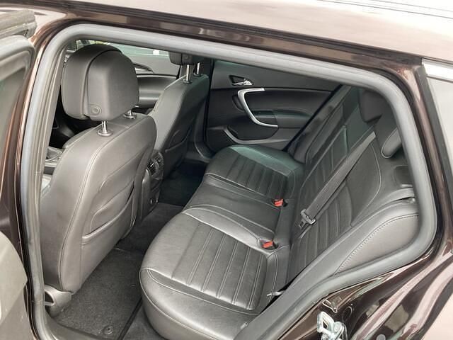 Occasion Opel Insignia Sport 180 PK (132 kW) 2012 Bruin Stationwagen