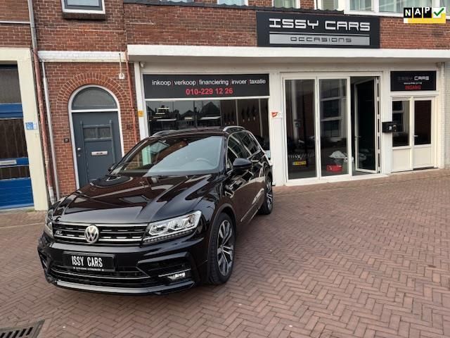 Zwart Gebruikt 2019 VW Tiguan Highline SUV | € 28.950 (Iets duurder) - Afbeelding 1/4