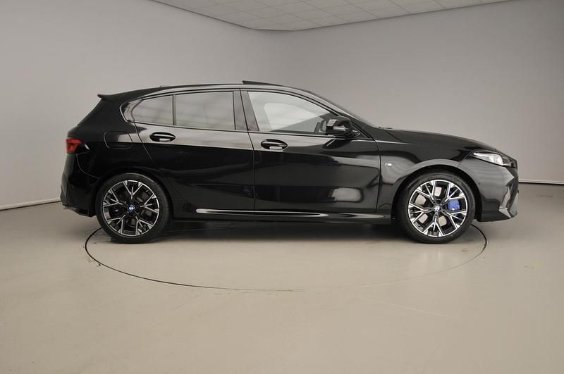 Occasion BMW M135 M Sport 300 PK (220 kW) 2024 Zwart Hatchback