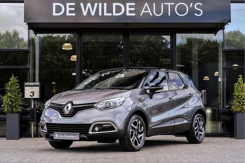 Grijs Gebruikt 2013 Renault Captur Dynamique SUV | € 11.400 (Eerlijke prijs) - Afbeelding 1/4