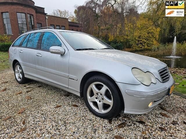 Grijs Gebruikt 2002 Mercedes 200 Elegance Stationwagen | € 1.999 (Goede deal) - Afbeelding 1/4