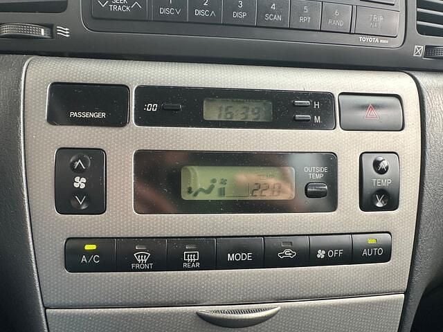 Occasion Toyota Corolla Anniversary 110 PK (80 kW) 2006 Blauw (metallic) Hatchback