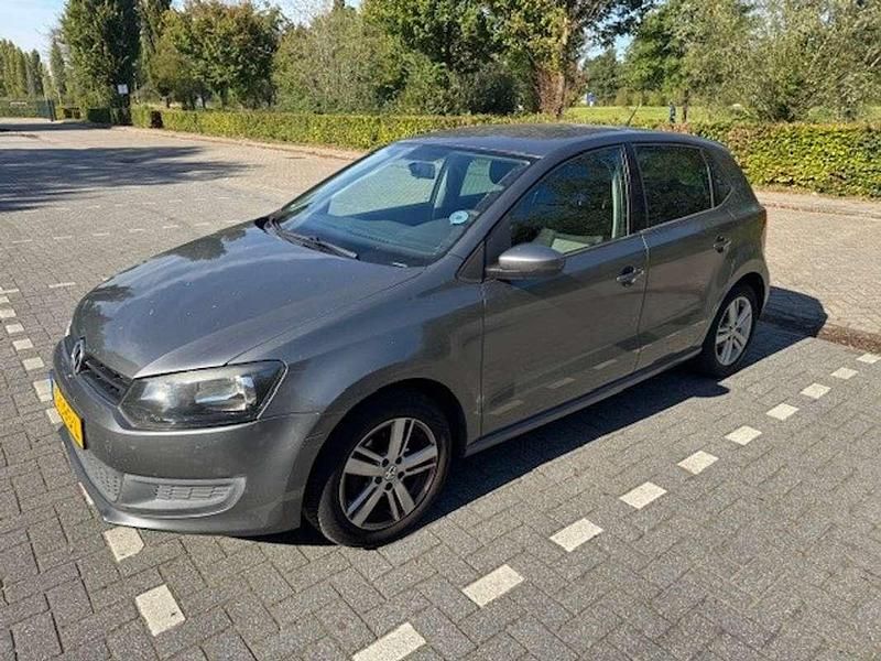 Grijs Occasion 2009 VW Polo Comfortline Hatchback | € 3.995 (Iets duurder) - Afbeelding 1/4