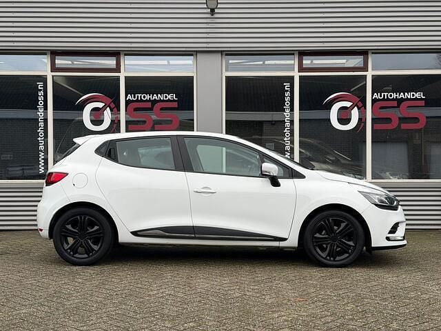 Occasion Renault Clio IV Zen 90 PK (66 kW) 2017 Wit Hatchback