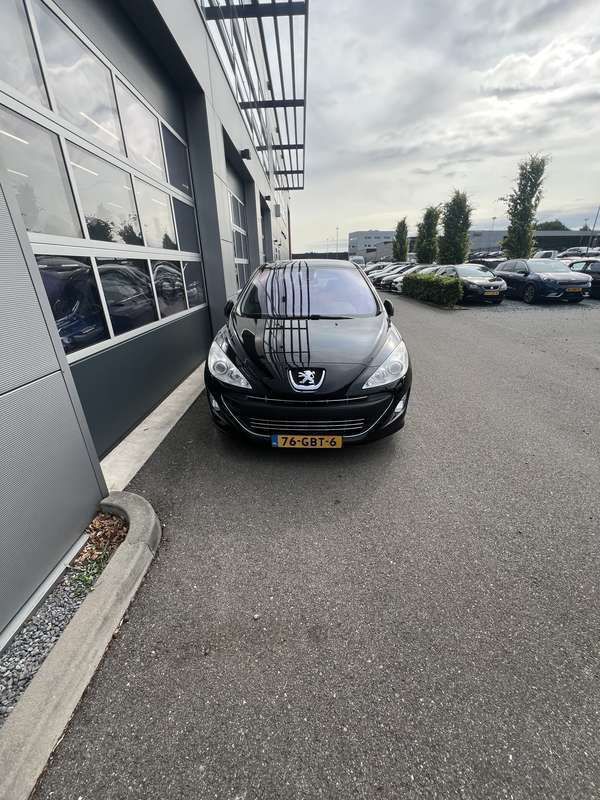 Zwart Gebruikt 2008 Peugeot 308 Hatchback | € 1.800 (Goede deal) - Afbeelding 1/4