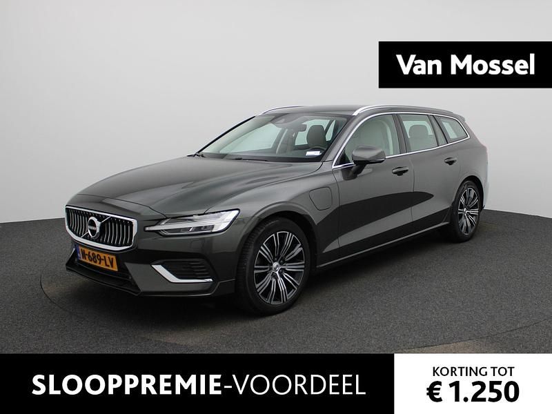 Grijs (metallic) Gebruikt 2021 Volvo V60 Inscription Stationwagen | € 29.900 (Goede deal) - Afbeelding 1/4