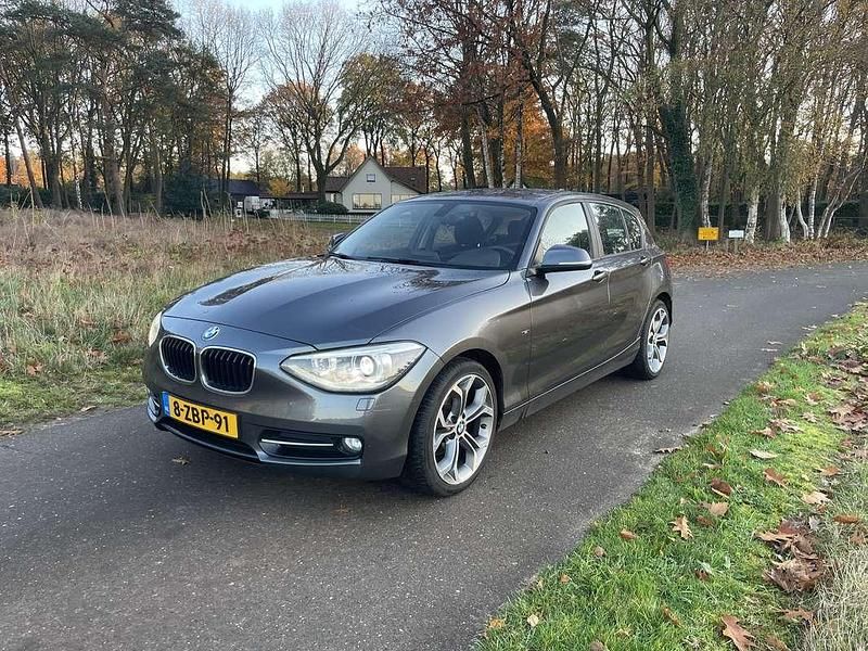 Occasion BMW 116 Executive 136 PK (100 kW) 2014 Grijs Hatchback