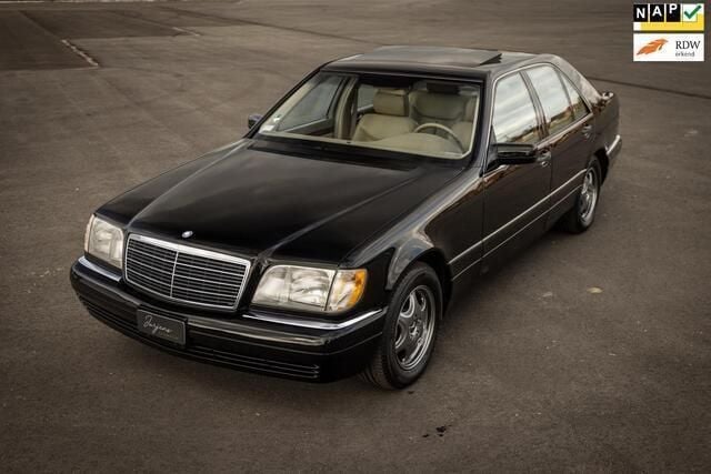 Zwart, metallic lak Gebruikt 1997 Mercedes S320 Sedan | € 14.900 - Afbeelding 1/4