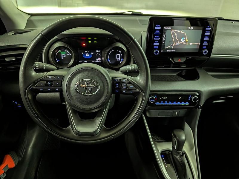 Occasion Toyota Yaris 116 PK (85 kW) 2021 Grijs Hatchback