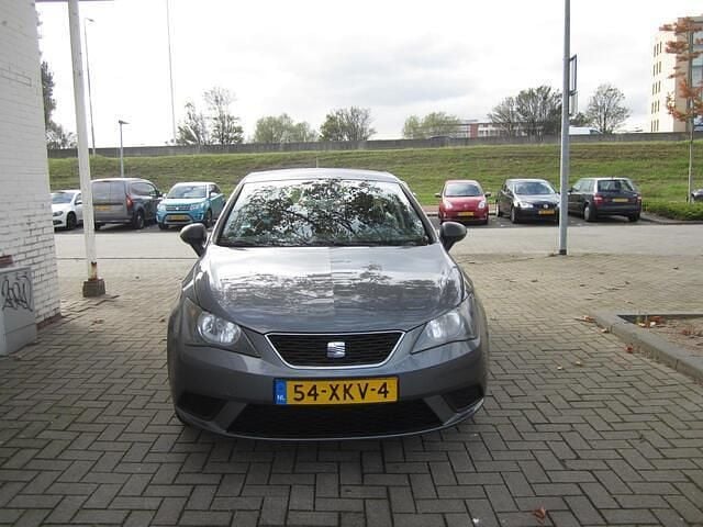 Grijs Gebruikt 2012 Seat Ibiza SC Style Hatchback | € 5.250 (Eerlijke prijs) - Afbeelding 1/4