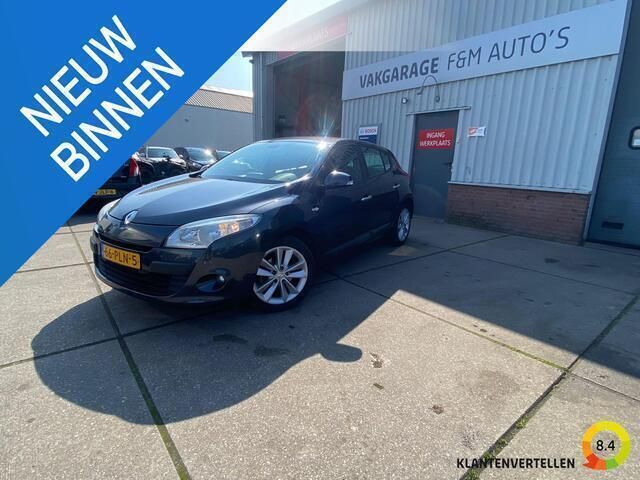 Grijs Gebruikt 2011 Renault Mégane III Hatchback | € 5.950 (Iets duurder) - Afbeelding 1/4