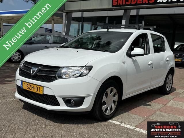 Wit Gebruikt 2014 Dacia Sandero Lauréate Hatchback | € 3.950 (Goede deal) - Afbeelding 1/4
