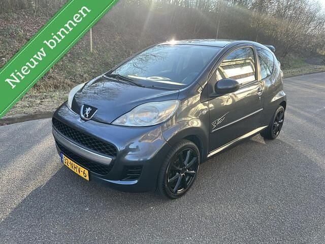 Grijs Gebruikt 2010 Peugeot 107 Hatchback | € 1.800 (Super prijs) - Afbeelding 1/4