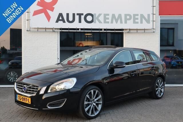 Zwart Gebruikt 2011 Volvo V60 Summum Stationwagen | € 17.500 - Afbeelding 1/4