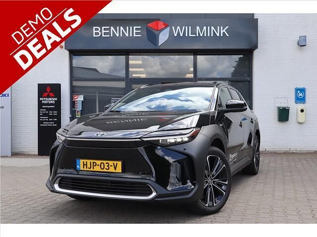 Zwart Occasion 2025 Toyota bZ4X Premium SUV | € 44.895 (Eerlijke prijs) - Afbeelding 1/4