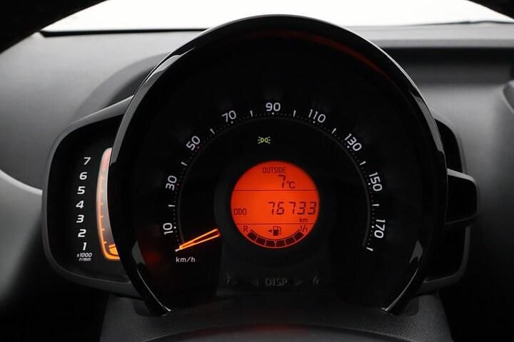 Occasion Toyota Aygo X-cite 72 PK (52 kW) 2020 Rood Hatchback