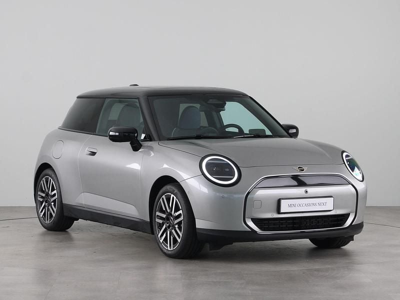 Nieuw Mini Cooper Classic 135 kW (184 PK) 2025 Grijs Hatchback