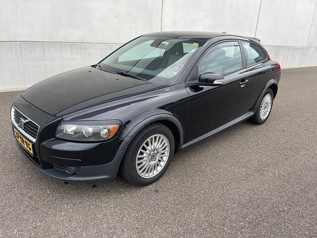 Zwart Gebruikt 2007 Volvo C30 Momentum Hatchback | € 4.950 (Eerlijke prijs) - Afbeelding 1/4