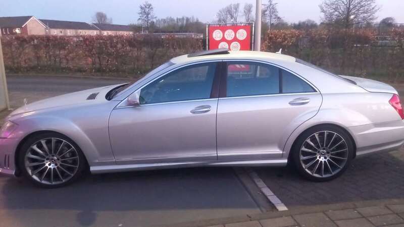 Zilver Gebruikt 2006 Mercedes S500 Sedan | € 15.000 (Eerlijke prijs) - Afbeelding 1/4