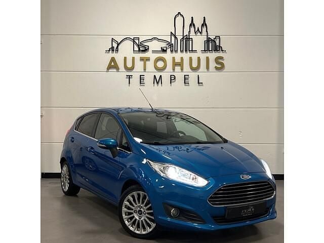 Occasion Ford Fiesta Titanium 101 PK (74 kW) 2013 Blauw Hatchback