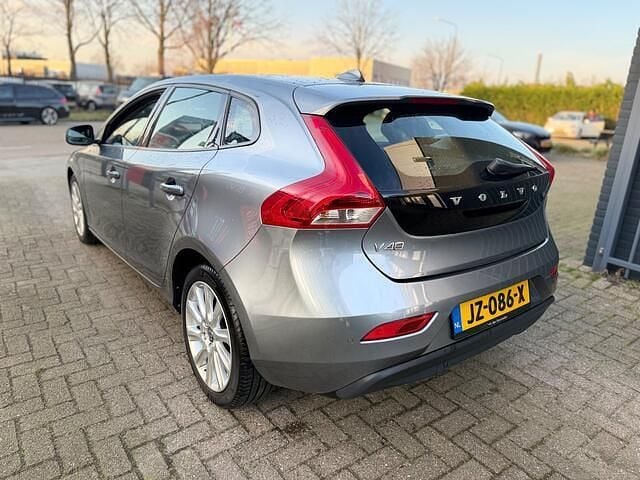 Occasion Volvo V40 120 PK (88 kW) 2016 Grijs (metallic) Hatchback