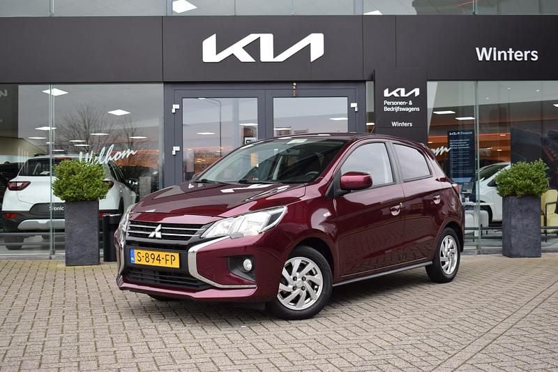 Occasion Mitsubishi Space Star 71 PK (52 kW) 2023 Rood Hatchback