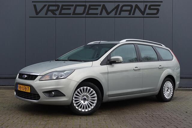 Beige Occasion 2010 Ford Focus Limited Stationwagen | € 3.450 (Eerlijke prijs) - Afbeelding 1/4