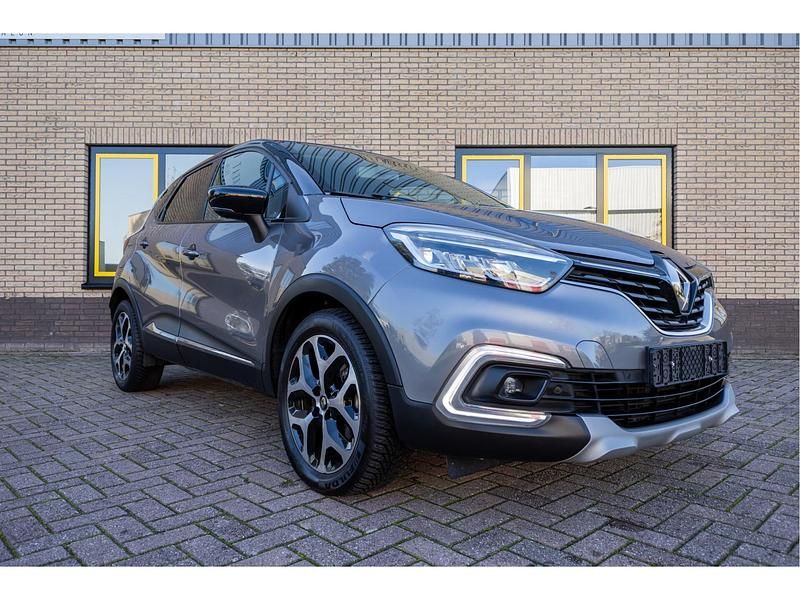 Occasion Renault Captur Collection 150 PK (110 kW) 2019 Grijs SUV