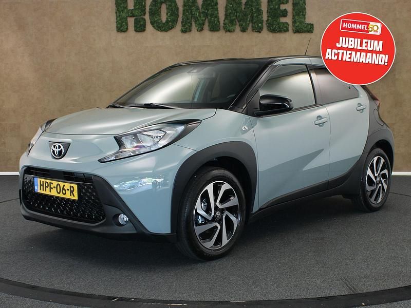 Groen Nieuw 2025 Toyota Aygo X Pulse SUV | € 22.450 - Afbeelding 1/3