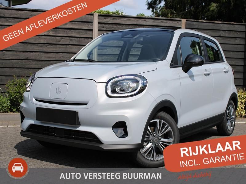 Grijs Gebruikt 2025 Leapmotor T03 Hatchback | € 17.950 - Afbeelding 1/4