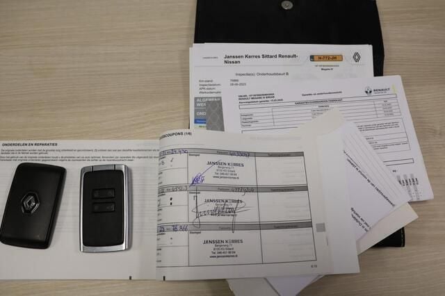 Occasion Renault Mégane GrandTour LIMITED 116 PK (85 kW) 2020 Wit Stationwagen