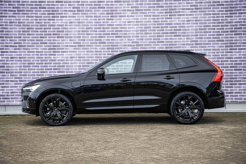Nieuw Volvo XC60 Plus 2026 Zwart SUV