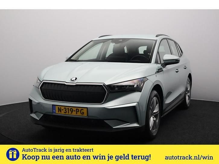 Grijs Gebruikt 2021 Skoda Enyaq iV SUV | € 22.950 (Goede deal) - Afbeelding 1/4