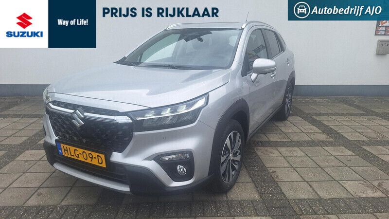 Grijs Gebruikt 2024 Suzuki SX4 S-Cross Style SUV | € 29.850 (Iets duurder) - Afbeelding 1/4