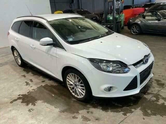 Wit Gebruikt 2013 Ford Focus Stationwagen | € 4.800 (Super prijs) - Afbeelding 1/4