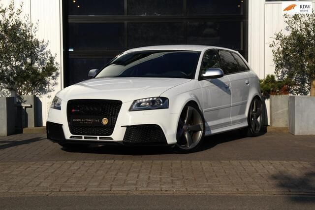 Wit, metallic lak Gebruikt 2011 Audi RS3 Proline Hatchback | € 24.985 - Afbeelding 1/4