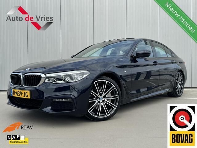 Zwart Gebruikt 2020 BMW 520 Executive Sedan | € 33.995 (Eerlijke prijs) - Afbeelding 1/4