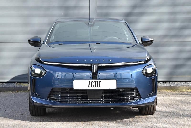 Occasion Lancia Ypsilon 206 kW (281 PK) 2025 Blauw Hatchback