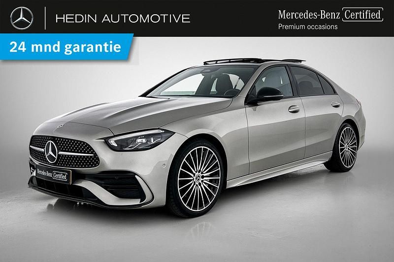 Zilver Gebruikt 2022 Mercedes C180 AMG line Sedan | € 46.900 (Duur) - Afbeelding 1/4